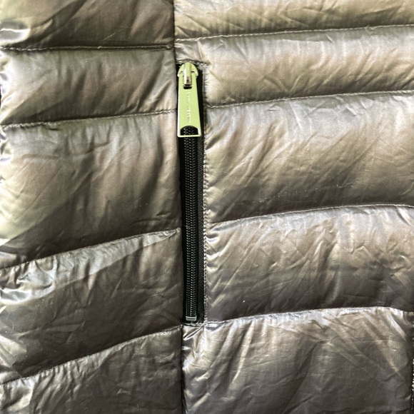 New Andrew Marc Grey Silver Nylon Polyester Duck Down Hooded Puffer Coat size M - Picture 5 of 14